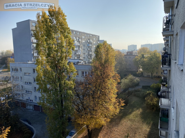 Mieszkanie Sprzedaż  Bielany 14
